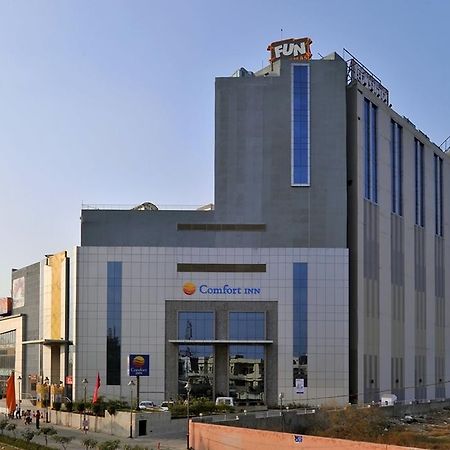 Comfort Inn Tulip Heights 巴廷达 外观 照片