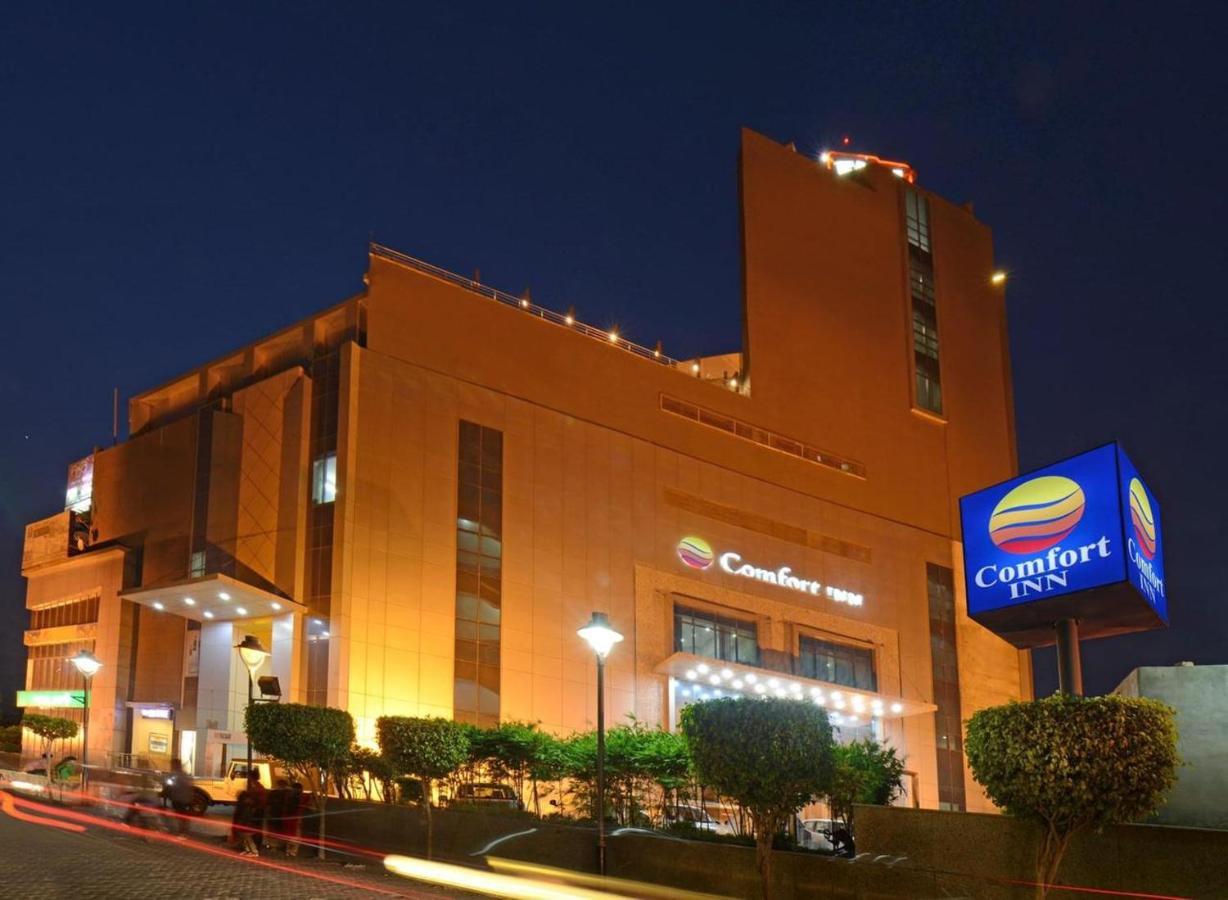 Comfort Inn Tulip Heights 巴廷达 外观 照片