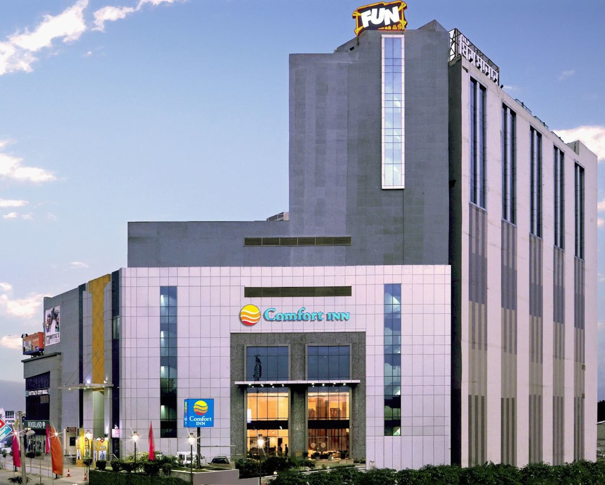 Comfort Inn Tulip Heights 巴廷达 外观 照片