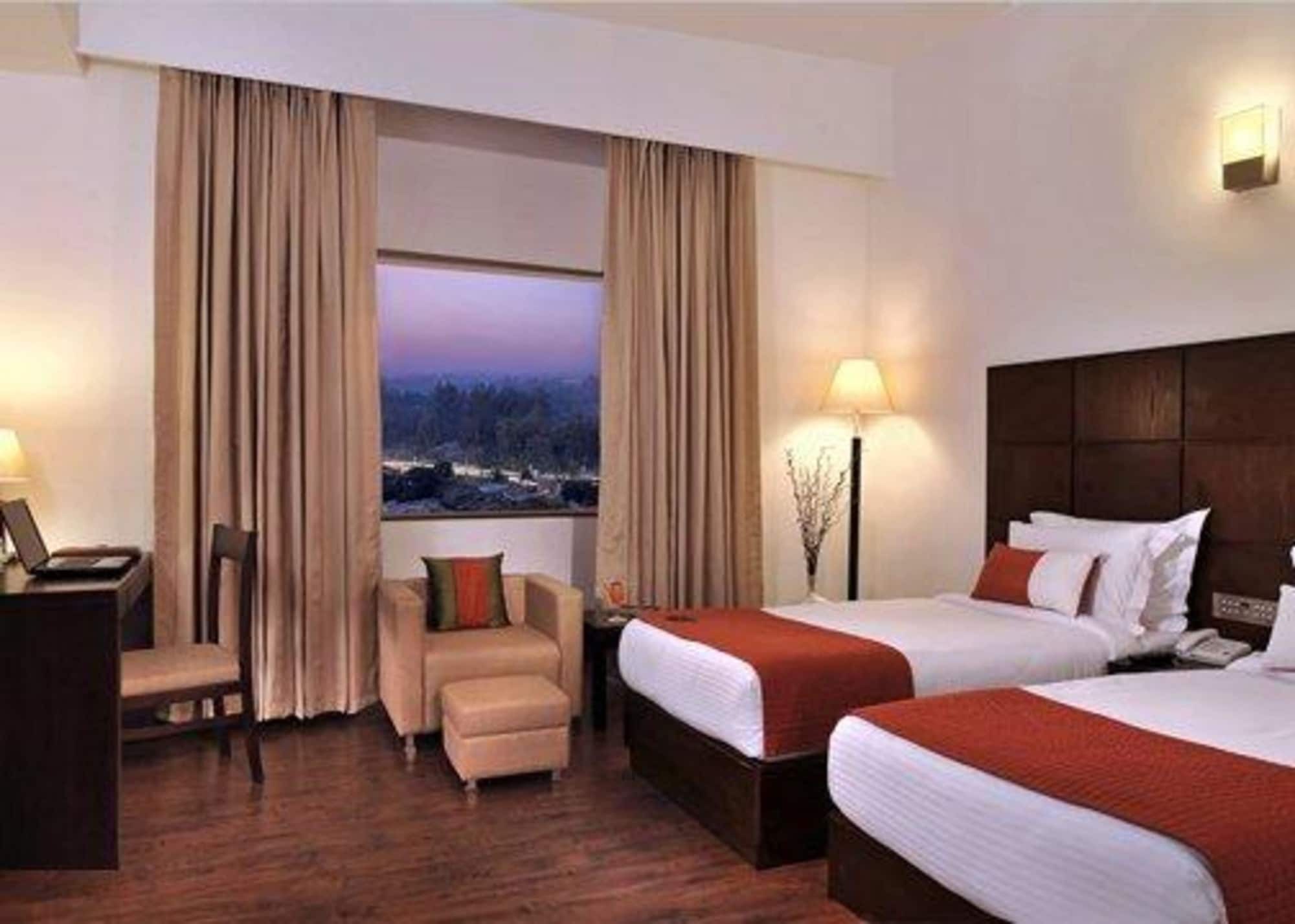 Comfort Inn Tulip Heights 巴廷达 客房 照片